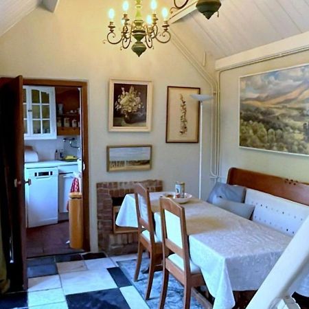 Rustic Retreat: Fireplace, Bbq, + Forest Access Burgh-Haamstede Eksteriør billede