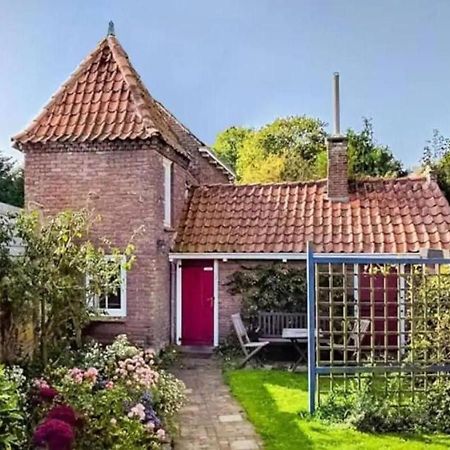 Rustic Retreat: Fireplace, Bbq, + Forest Access Burgh-Haamstede Eksteriør billede