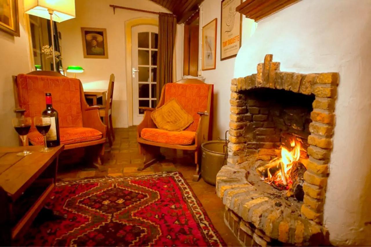Rustic Retreat: Fireplace, Bbq, + Forest Access Burgh-Haamstede Eksteriør billede